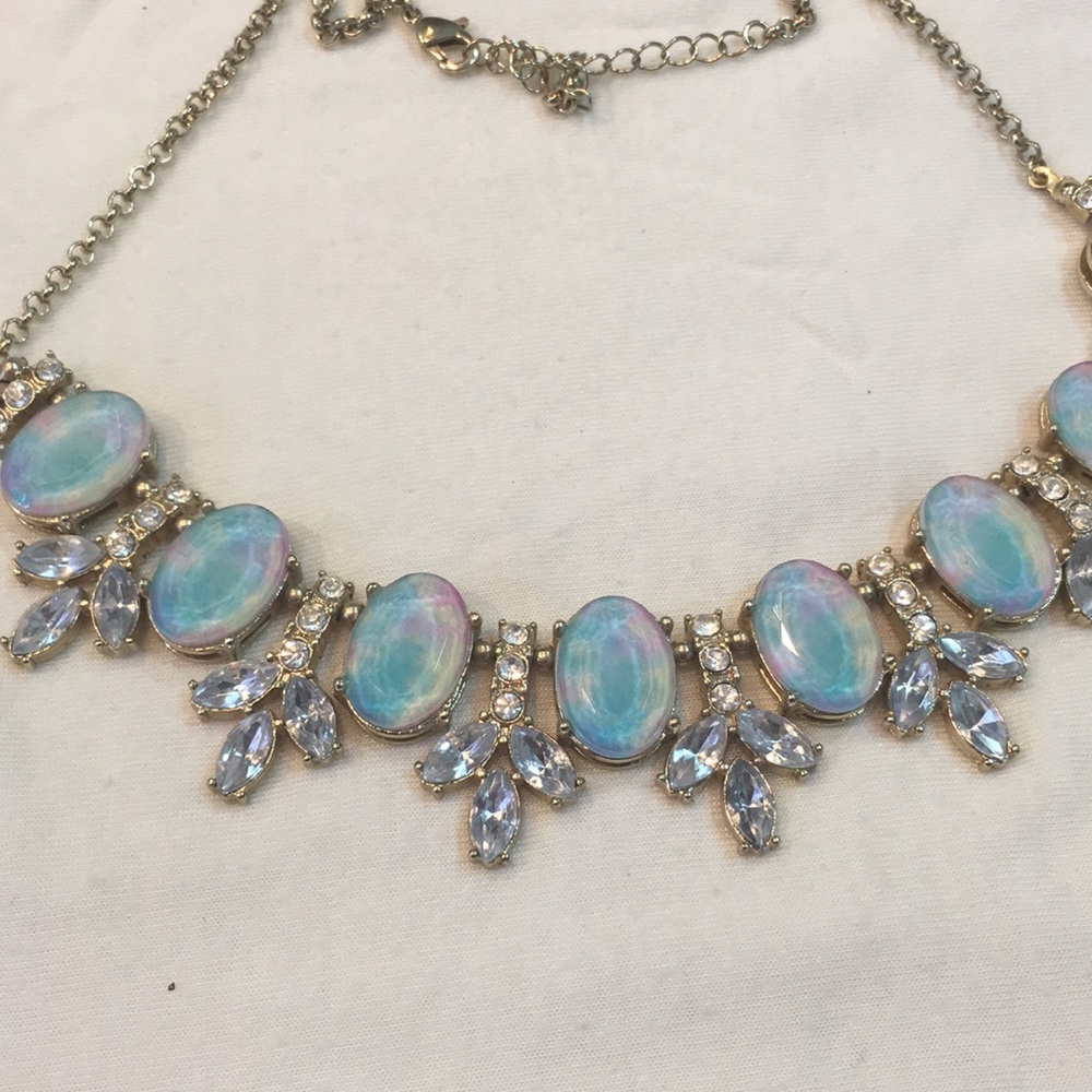 Blue Stoned Necklace 🌺🌺